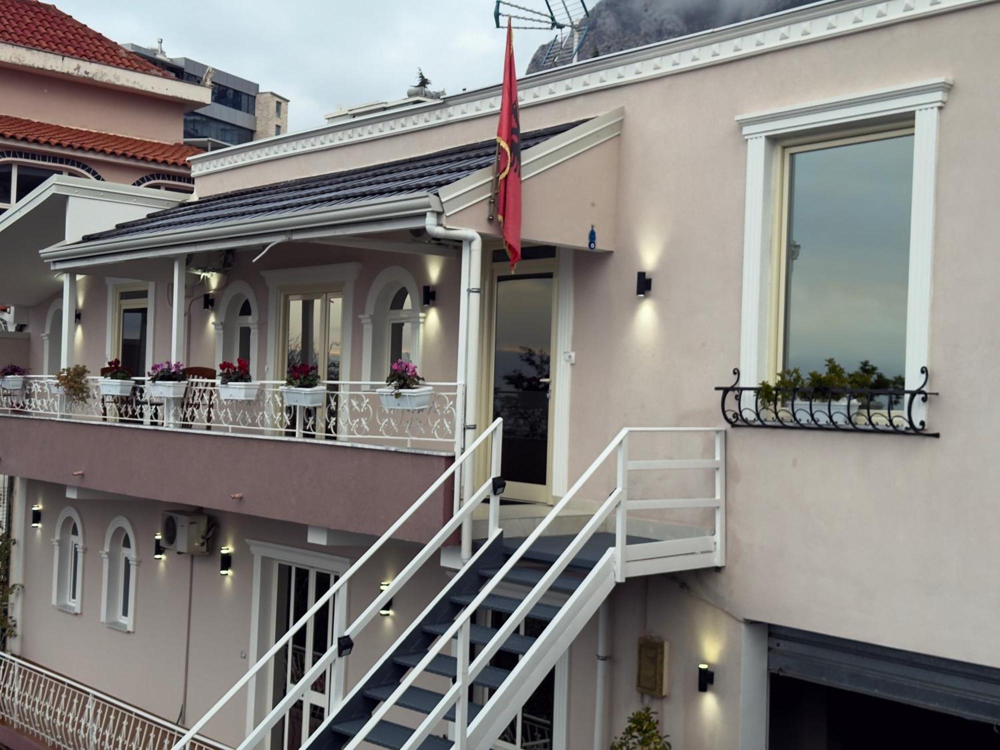 Alesio Guest House Kruje Luaran gambar